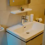 Apartament Up And Above